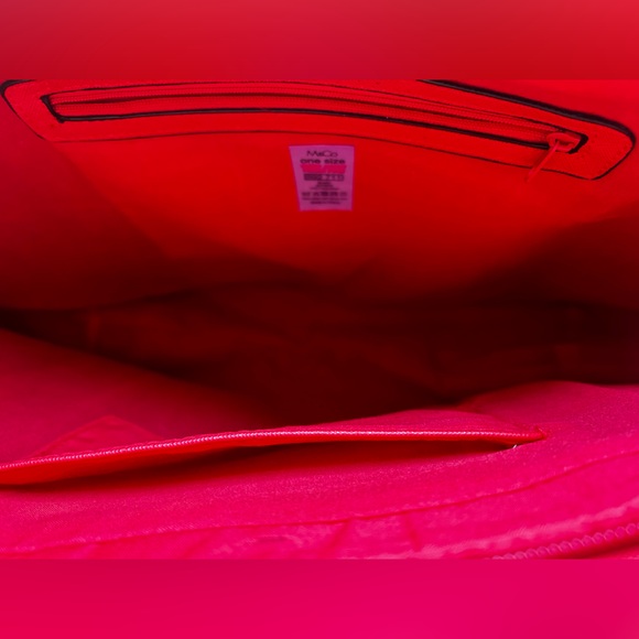 New animal print tote bag with red lining. - Picture 5 of 6